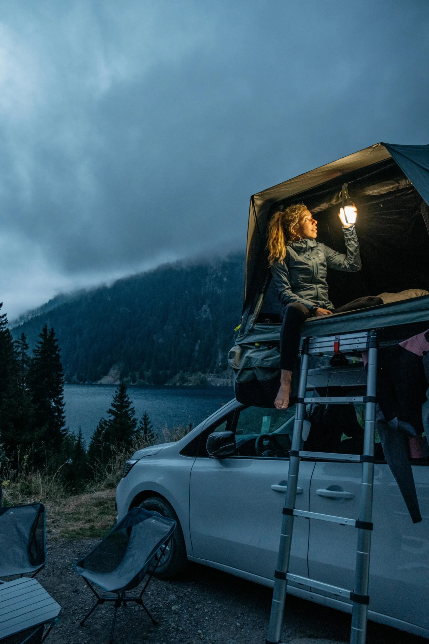 Quechua INFLATABLE ROOF TENT MH900 FRESH & BLACK 2 PERSON 13 Quechua INFLATABLE ROOF TENT MH900 FRESH & BLACK 2 PERSON - Image 11