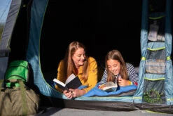 Coleman Castle Pines 4L BlackOut Tent -Outdoor Camping Equipment Store k66fb648ef9e7571862af4797d6e298bf