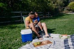 IGLOO Laguna 12 Cool Box Red -Outdoor Camping Equipment Store kf13c3798f481cd5b2f5e89f7e2264ffb